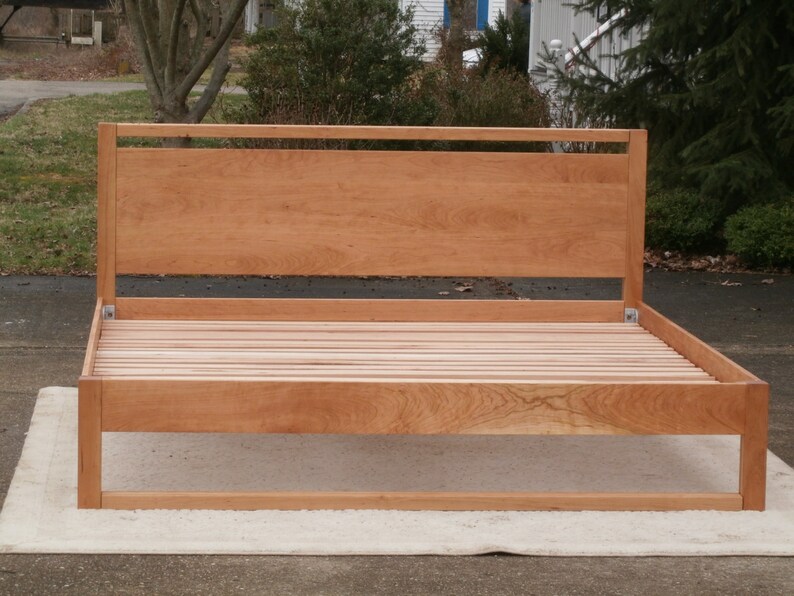 NbRnV04 Solid Hardwood Platform Bed with Head Board and Beam image 1