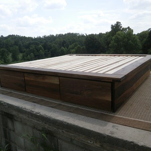 NdFvN04 +Solid Hardwood Platform Bed with wide platform extension and 6 drawers - natural color