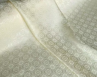 Silk Jacquard Fabric With Light Yellow Color:Four leaf diamond pattern 22mm silk fabric New Chinese clothing Hanfu Qipao top fabric