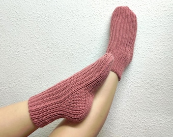 Crochet Pattern / Mountain socks