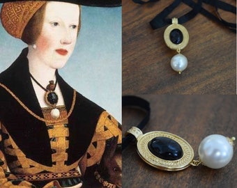 Renaissance Jewelry, Tudor Jewelry, Renaissance Necklace, Tudor Pendant, Black Historical Jewelry, Black Pendant, Goth Jewelry, Mourning