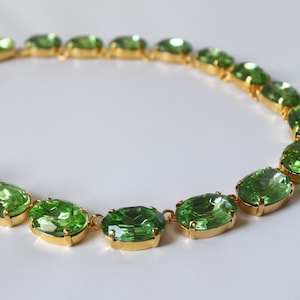 Peridot Green Statement Necklace. Mint Collet Necklace, Mint Green Crystal Necklace, Anna Wintour Necklace, Regency Jewelry, 18th Century