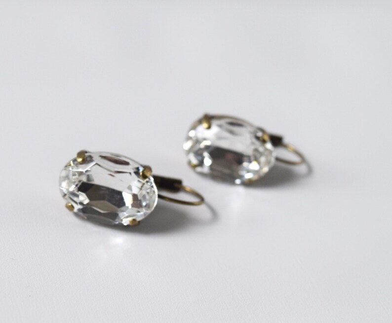 WHITE HALL WHITE CRYSTAL EARRINGS main image 0