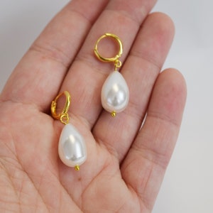 Tudor Baroque Pearl Earrings, Elizabethan Pearl Dangle Earring, Renaissance Jewelry, Large Pearl Dangle Earring, Historical Queen Elizabeth image 4