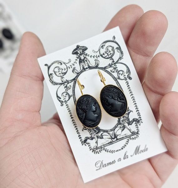 Buy Vintage Black and White Glass Cameo Earrings Screw Backs Online in  India - Etsy