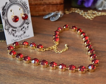 Collar Anna Wintour rojo rubí oscuro. Collar Collette. Collar Riviere. Collar de cristal rojo. Joyería Regencia, siglo XVIII, siglo XIX,