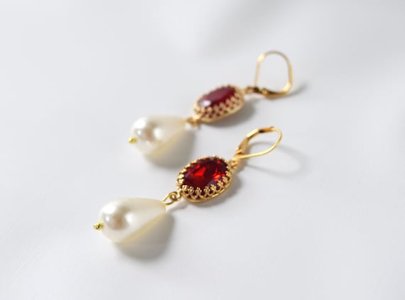 Ruby Crystal Earring, Red Rhinestone and Pearl Earring, Historical Earring, Elizabethan Jewelry, Ruby Red Rhinestone Regency 19th Century
