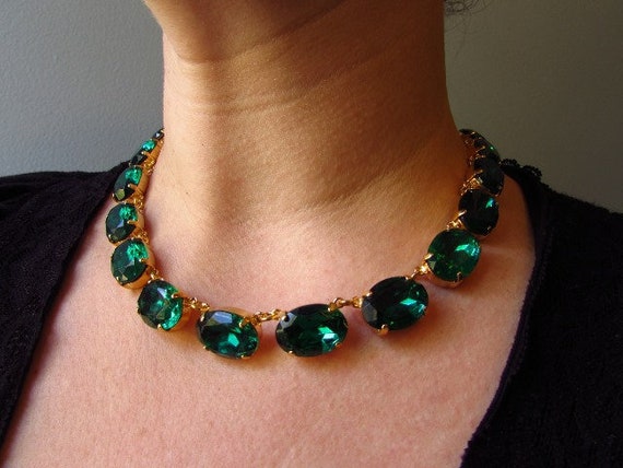 Dark green crystal necklace deals