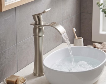 Wastafelkraan met watervaldesign in geborsteld nikkel, hoge badkamerkraan, enkele hendel