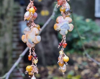 Dainty floral earrings, gemstone earrings, ornamental jewelry, agate earrings