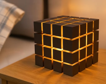 Lámpara cúbica geométrica moderna