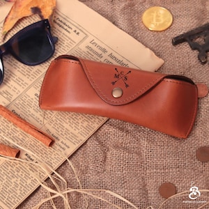 Custom Leather Glasses Case Men, Hard Sunglasses Case, Christmas Gift afbeelding 5