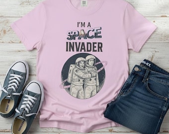 Retro Space Invader T-shirt, Astronaut Sci-Fi Shirt, Vintage Space Graphic Tee, Unisex Galaxy Top, Saturn Planet Tee, Space Station Shirt