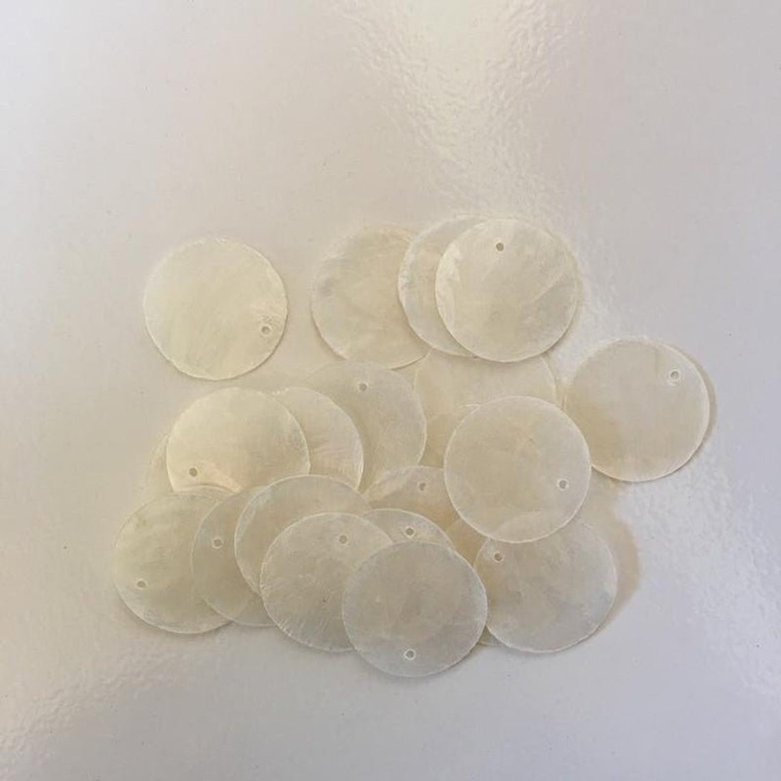 Capiz With 1 Hole Drilled Capiz Shells Natural Cream 1