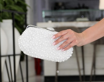Pearl Bridal Clutch. Elegant Ivory Beaded Wedding Purse