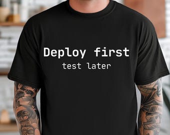 Lustiges Coding T-Shirt für Programmierer, Entwickler & Techniker: Software Engineer Geschenk, Geek Backend Humor