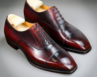 Zapatos Oxford de piel burdeos hechos a mano / Zapatos de vestir con puntera patinada