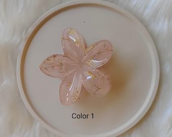 Hibiscus Flower Hair Claw Clip: Summer Hairstyle Accessory