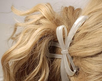 Acrylic Bow Hair Claw Clip, French Style Hair Accessory