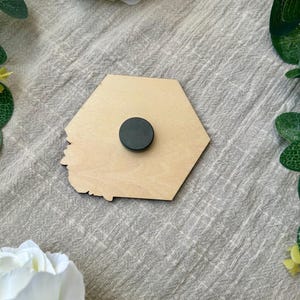 Personalized wooden Save the Date for weddings – Engraved calendar magnet – Original wedding announcement – Wedding favor – FSC-certified natural wood image 6