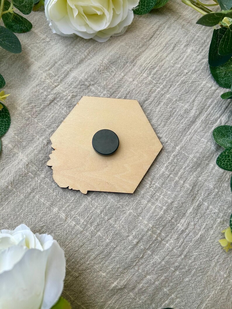 Personalized wooden Save the Date for weddings – Engraved calendar magnet – Original wedding announcement – Wedding favor – FSC-certified natural wood image 6