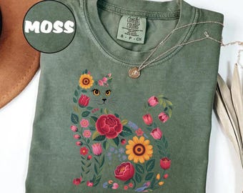 Comfort Colors®Floral Cat Shirt, Cat Lover Gift, Wildflowers Cat Shirt, Cottagecore Cat Shirt – Whimsical Floral Cat Tee for Nature Lovers,