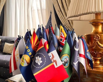 US State Flags Collection – American Flag Table Flags & Prints, Unique Desk Decor, Patriotic Flag Stand, Gift for Desk, Country Flag Prints