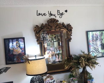Enseigne d'écriture en bois Love You Bye – Décoration murale romantique – Art mural noir pour couloir – Décoration d'intérieur pour couple – Cadeau pour la Saint-Valentin – Plaque d'entrée