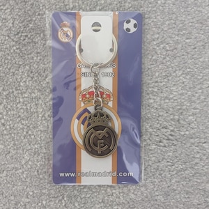 Real Madrid FC Football Team Club Logo Crest Badge Keyring Keychain