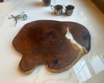 Mesquite end grain cutting board durable, with white pearl and gold epoxy fill