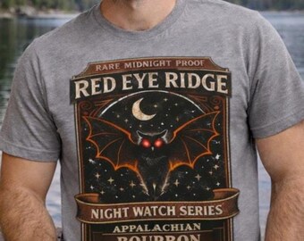 Camiseta de Bourbon de Mothman, camiseta de Cryptid de Red Eye Ridge, camiseta de Monstruo de los Apalaches, camiseta divertida de whisky, camiseta de camping, camiseta de cabaña rústica