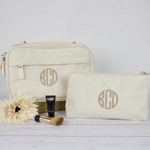 Personalized Makeup Bag Cosmetic toiletry travel bag Bridesmaid gift Gifts for Mom Grandmother Sister image 10