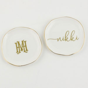 Personalized Ring Dish - Gift for Mom - Sister - Gift for Her - Trinket Tray - Personalized Gift - Monogram Tray - Gold Ceramic Dish