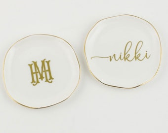 Personalized Ring Dish - Gift for Mom - Gift for Her - Trinket Tray - Personalized Gift - Monogram Tray - Gold Ceramic Dish