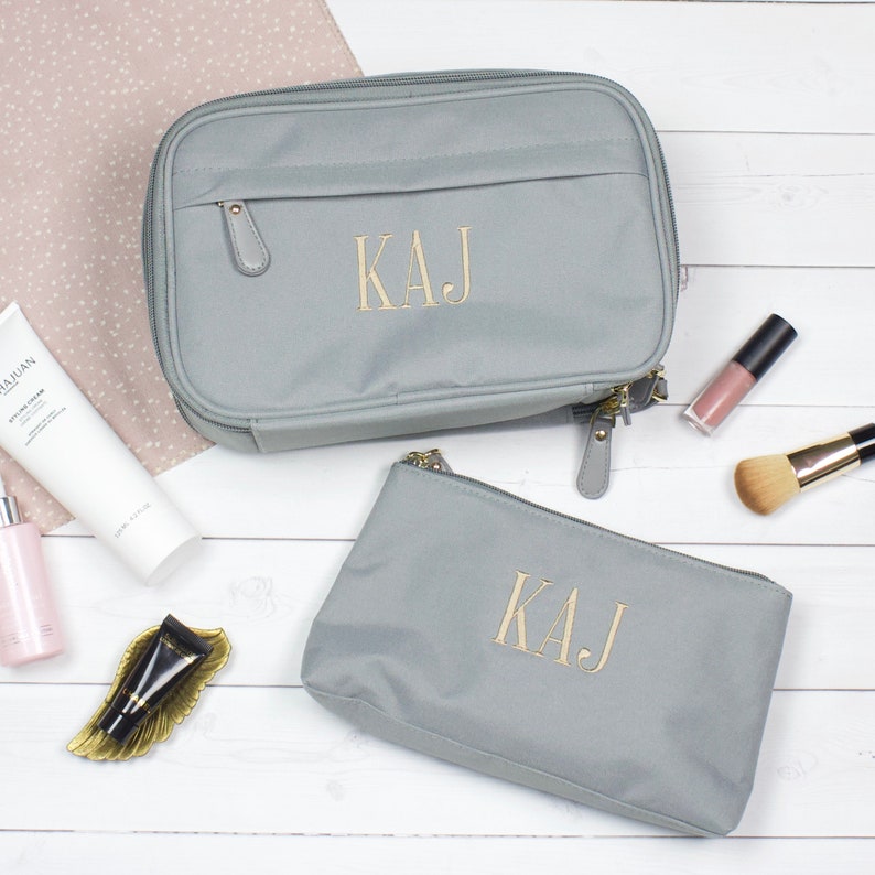 Personalized Makeup Bag Cosmetic toiletry travel bag Bridesmaid gift Gifts for Mom Grandmother Sister image 2