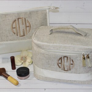 Monogram Makeup Bag - Train Case - Toiletry Bag - Cosmetic Bag - Bridesmaid Gift