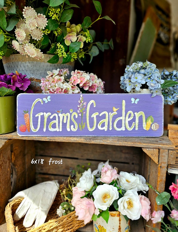 Custom garden sign,wooden sign custom,personalized outdoor sign,grandma's garden,Mom's garden,Nana's garden,birthday gift,Dads garden gift