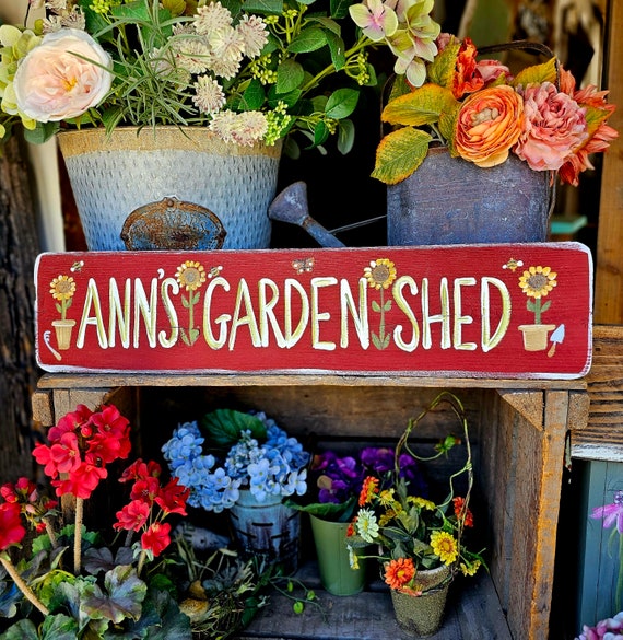 outdoor sign personalized,family name sign,custom garden sign,the gardener,children's garden,birthday gift,custom birthday gift,home decor