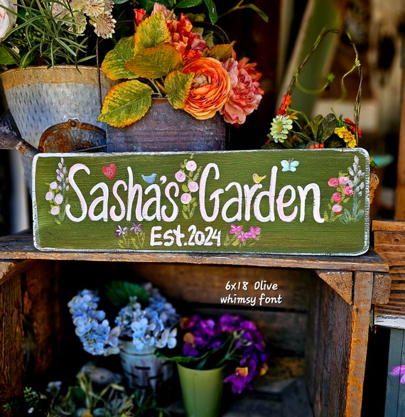 Our hand painted signs are ideal for memorial gardens, childrens gardens and Grandparent gifts. You can choose the color,size and details