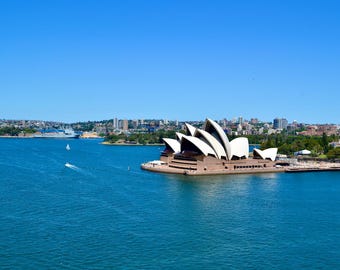 Tryck av Sydneys operahus | Väggkonst i Sydneys hamn | Fotografi i Australien | Resepresent till Bennelong Point | Tryck, ram eller canvas