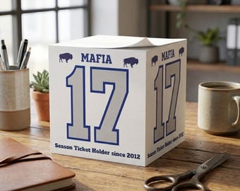 Cubo de notas personalizado de Buffalo Football / Organizador de escritorio personalizado de la Mafia / Decoración de oficina con el número 17 / Regalo para fanáticos de los Bills / Bloc de notas para portón trasero