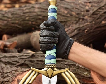 Legend of Zelda Master Sword Replica: Hand Forged Stainless Steel, Engraving Sword