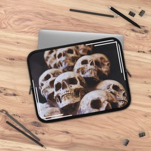 Gothic Skull Laptop Sleeve: Edgy Neoprene Tech Case