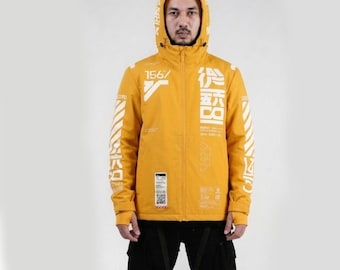 Chaqueta técnica amarilla cyberpunk para hombre, abrigo urbano futurista con capucha, sudadera táctica urbana, chaqueta con cremallera y estampado gráfico, atuendo para festivales.