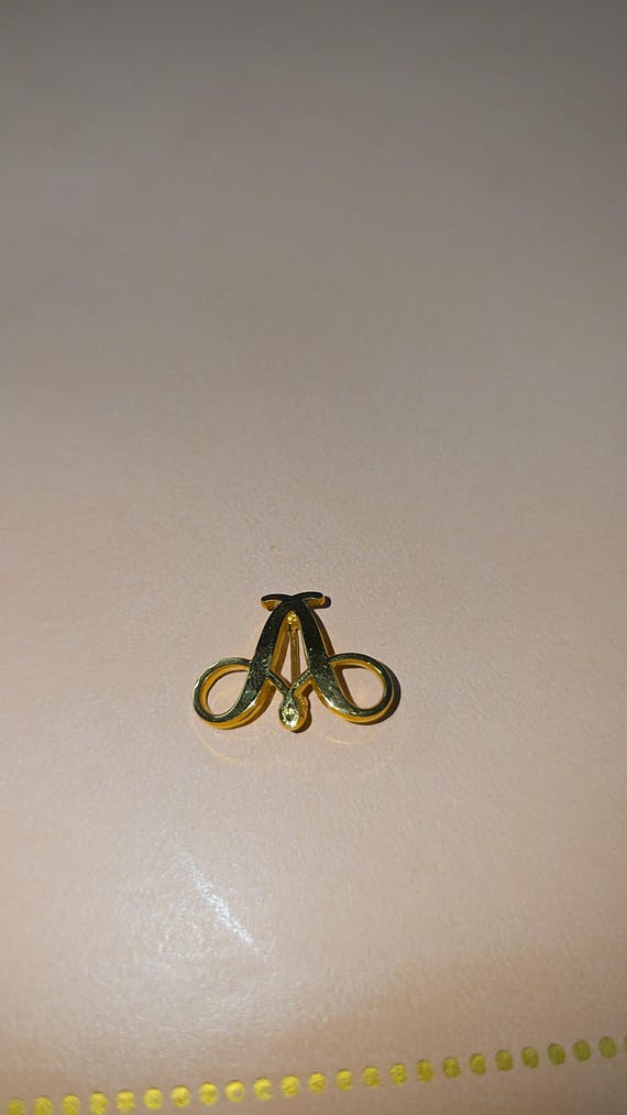 Avon Representative "A" Pin - image 1