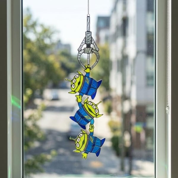 To/y St/ory Al/ie/ns Suncatcher, 3 Aliens Hanging, Toy Story Window Decor, Alien Gift, Disney Window Hanging Decor, Kids Room Gift