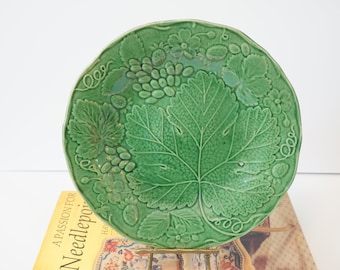 Majolica Leaf and Grape Plate--VTG Majolica Plate --Ceramic Majolica Plate