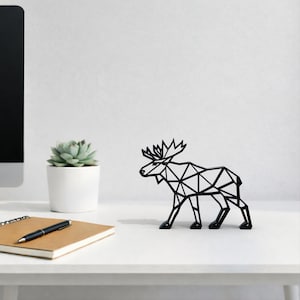 Geometrische eland decoratieve figuur | Minimalistische low-poly sculptuur | Moderne 3D-geprinte decoratie