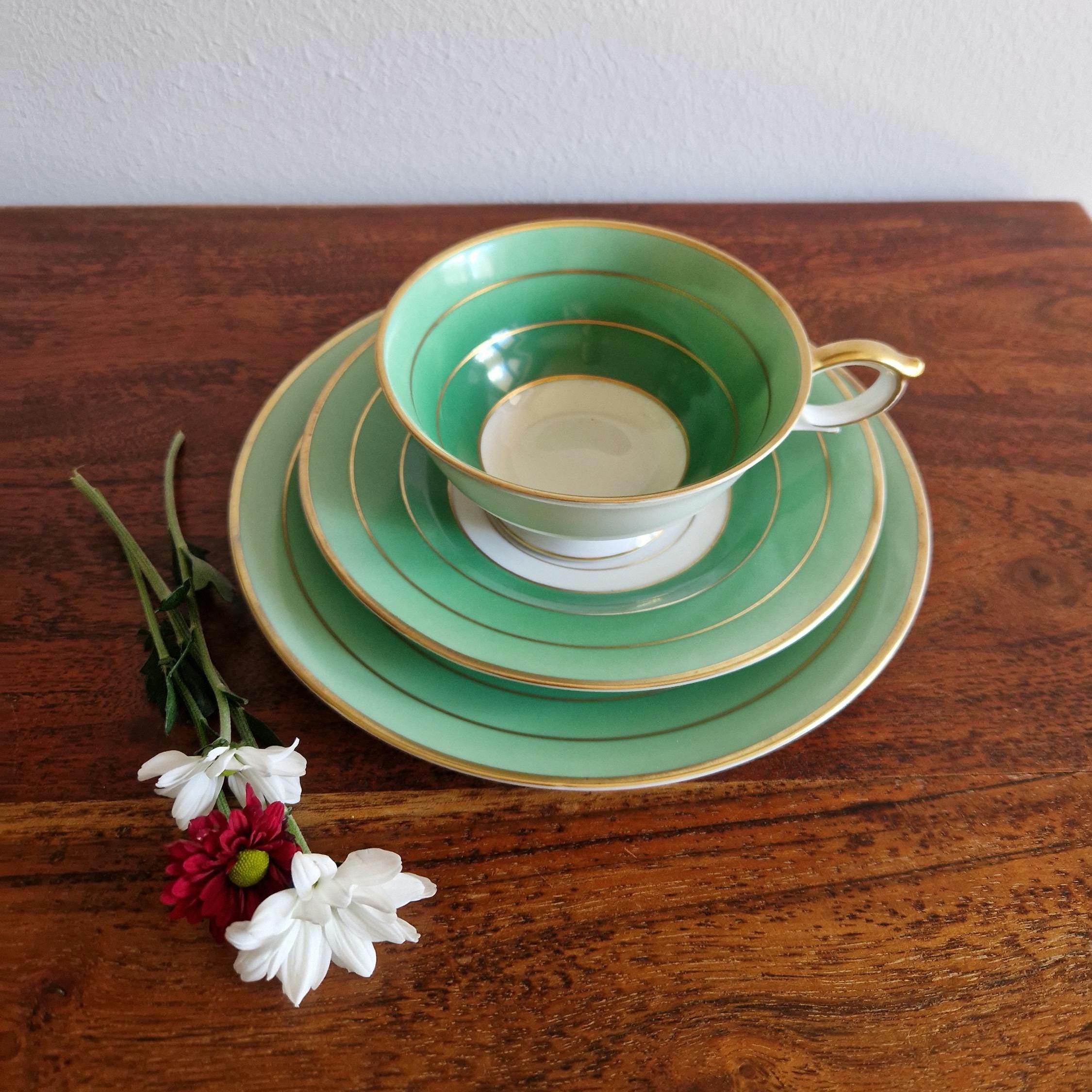 Kaffeeservice in grün und gold
