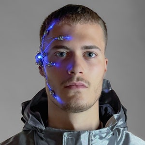 Circuitry fibre optic head system in silver